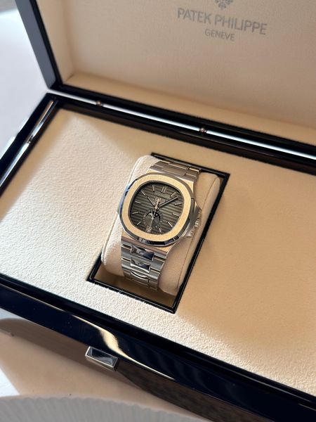 Patek Philippe Nautilus 5726/1A-014